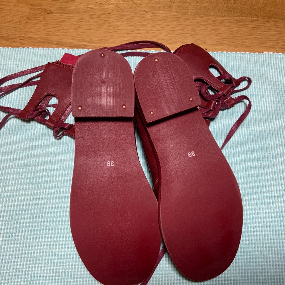 Boots - Picture 3 of 6